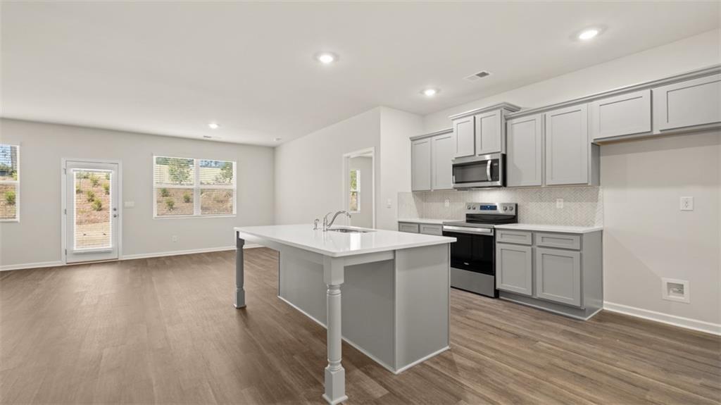 284 Bristol Boulevard Property Photo 13