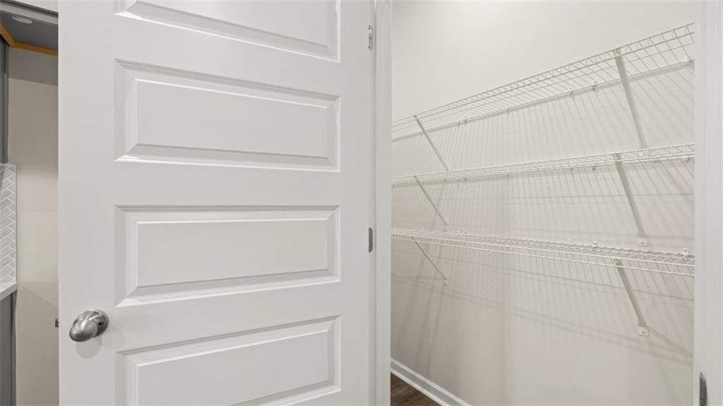 284 Bristol Boulevard Property Photo 17