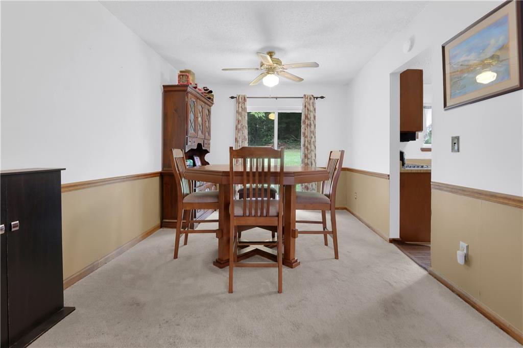 2425 Rhoanoke Drive Property Photo 4