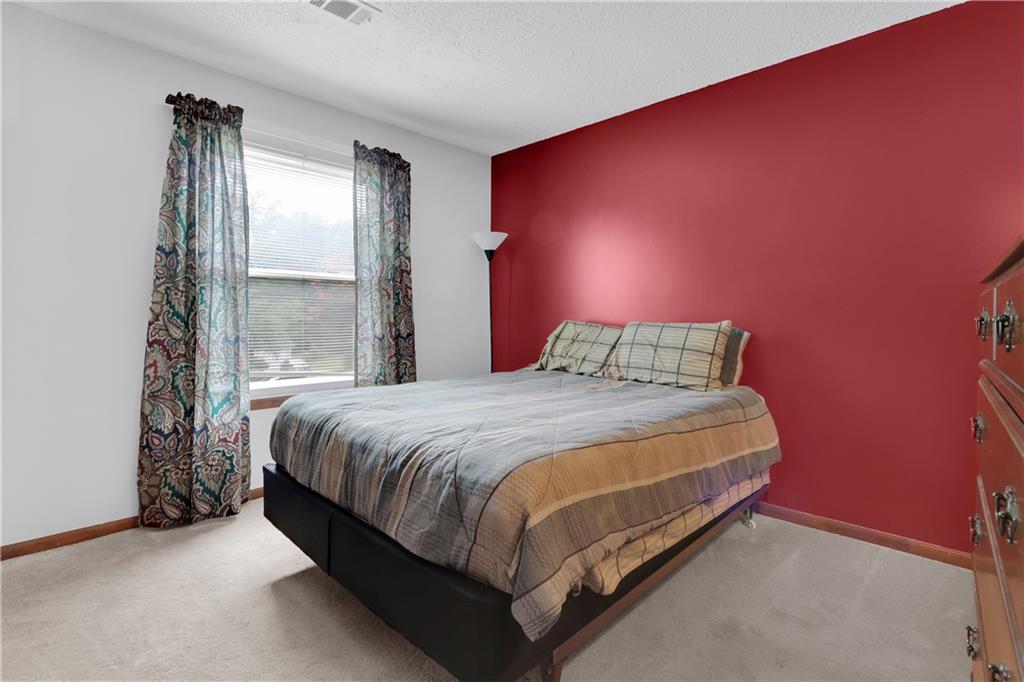 2425 Rhoanoke Drive Property Photo 11