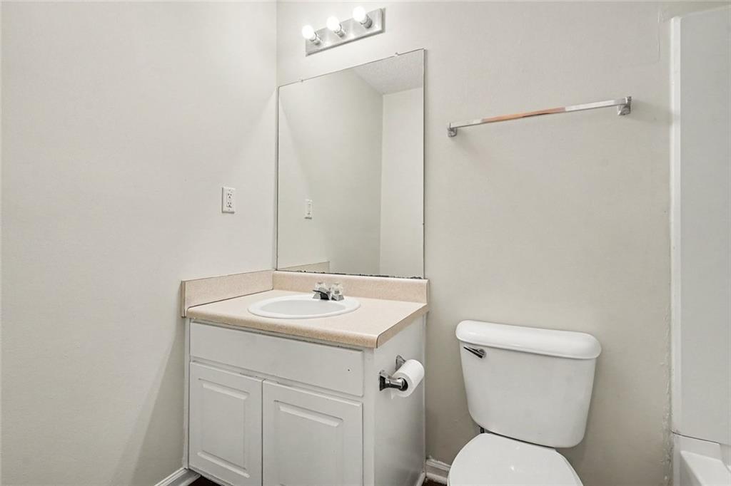 4824 Buchli Lane Property Photo 8