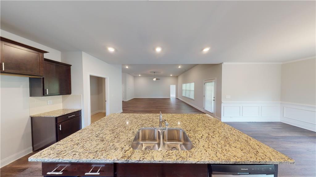 1101 Stiles Crossing Property Photo 5