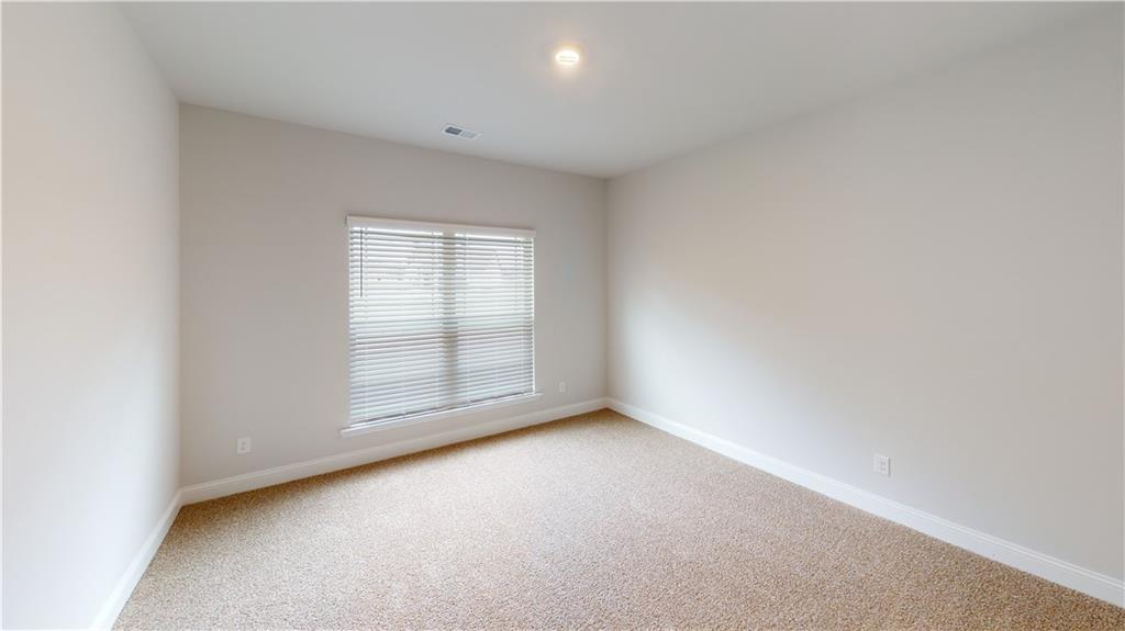 1101 Stiles Crossing Property Photo 28