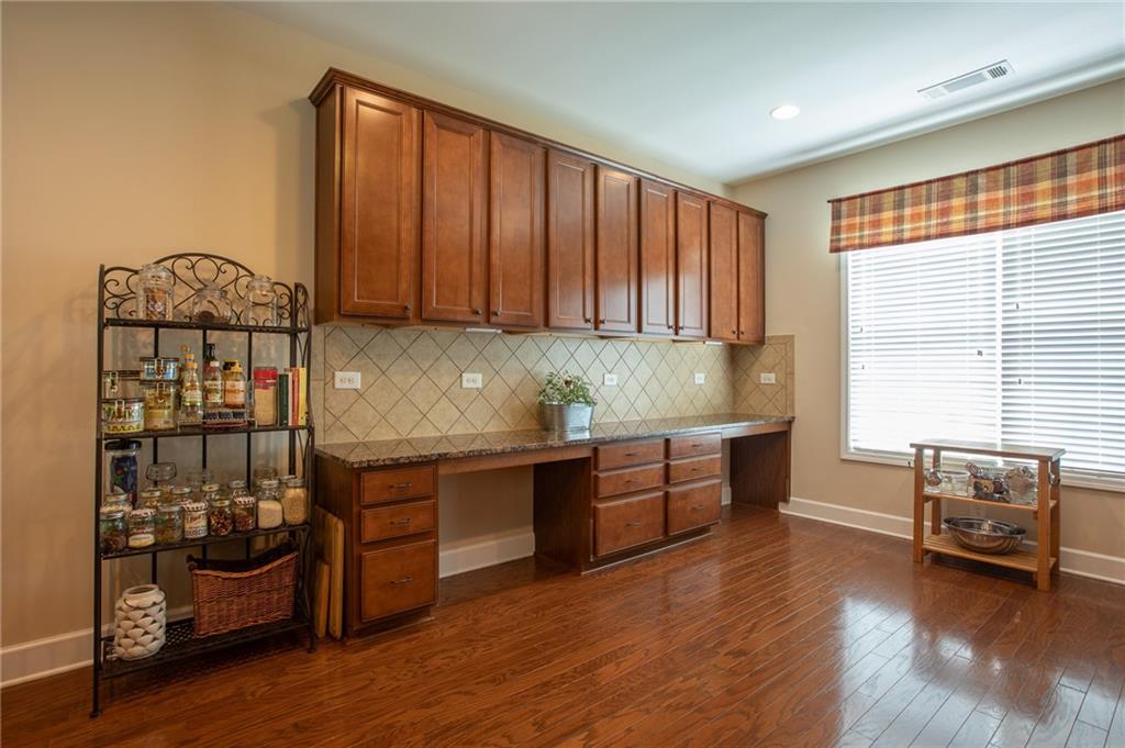 3688 Majestic Oak Drive Sw Property Photo 3