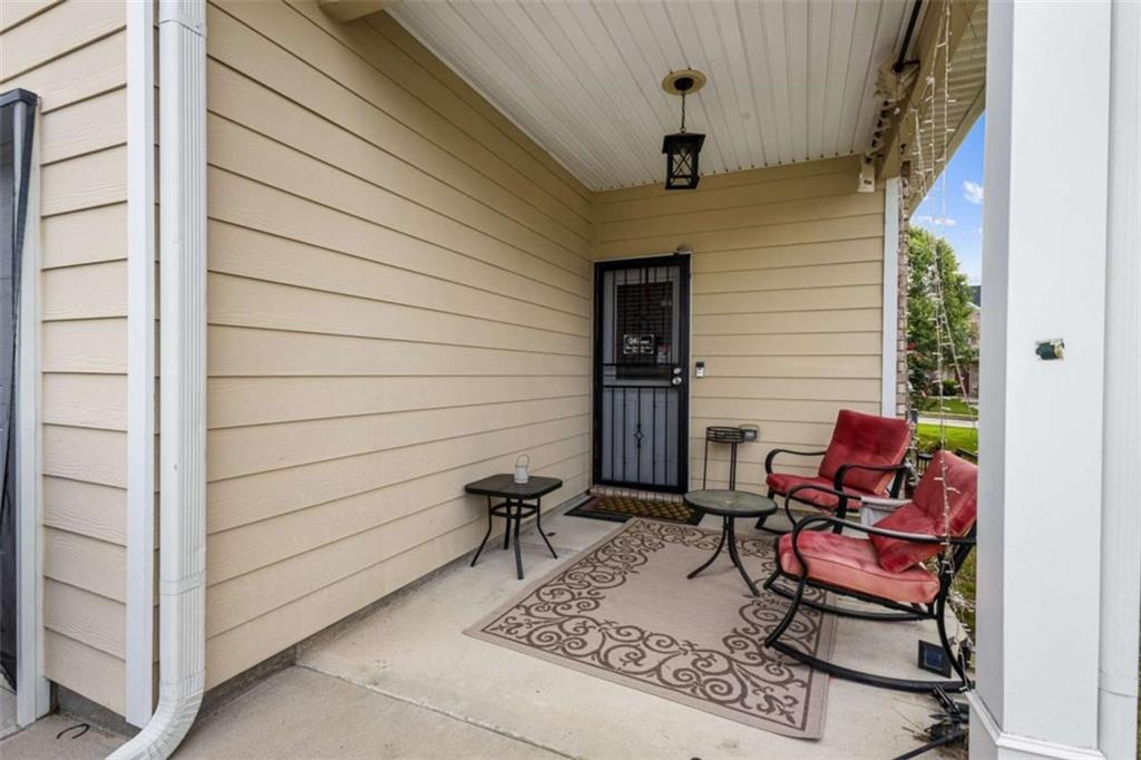 684 Armitage Way Property Photo 32