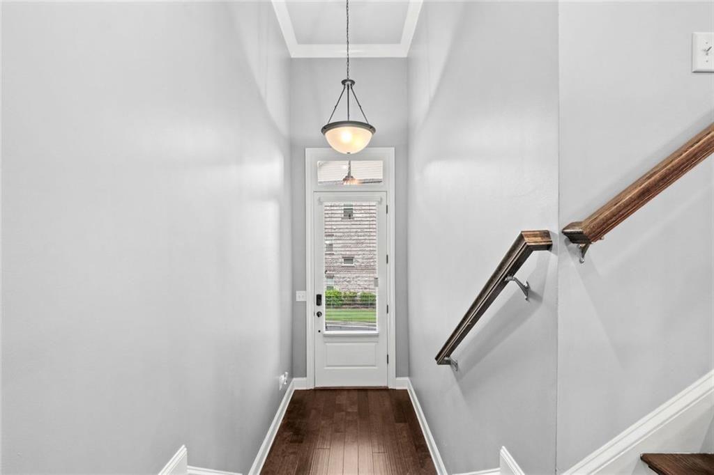 1044 Township Square Property Photo 4
