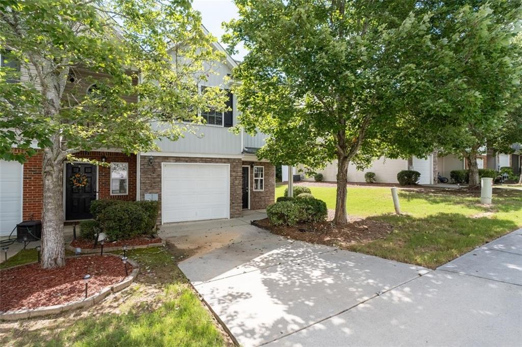 1428 Box Circle Property Photo 2