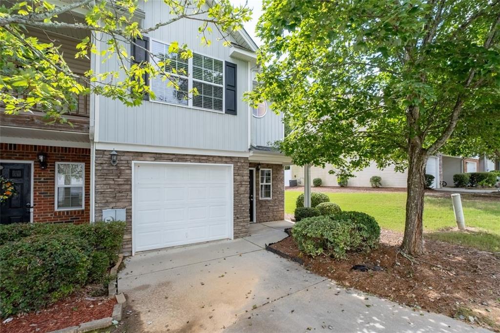 1428 Box Circle Property Photo 3