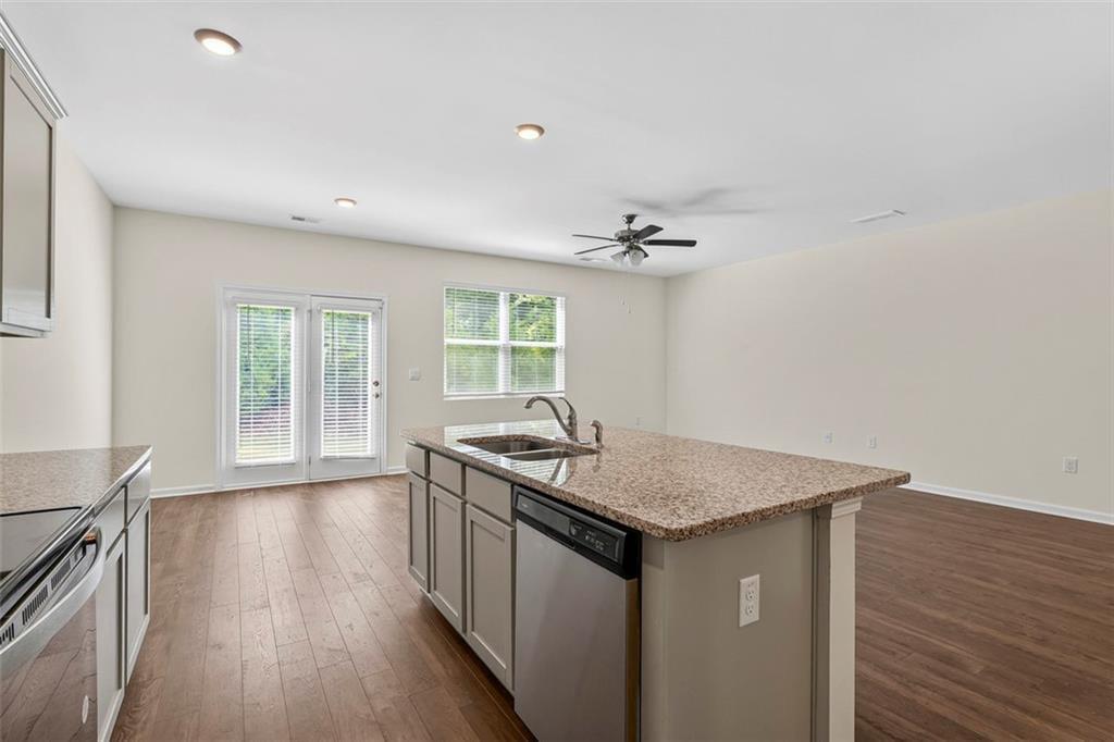 174 Hampton Circle Property Photo 10