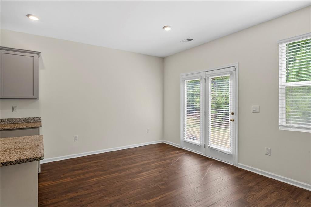 174 Hampton Circle Property Photo 14