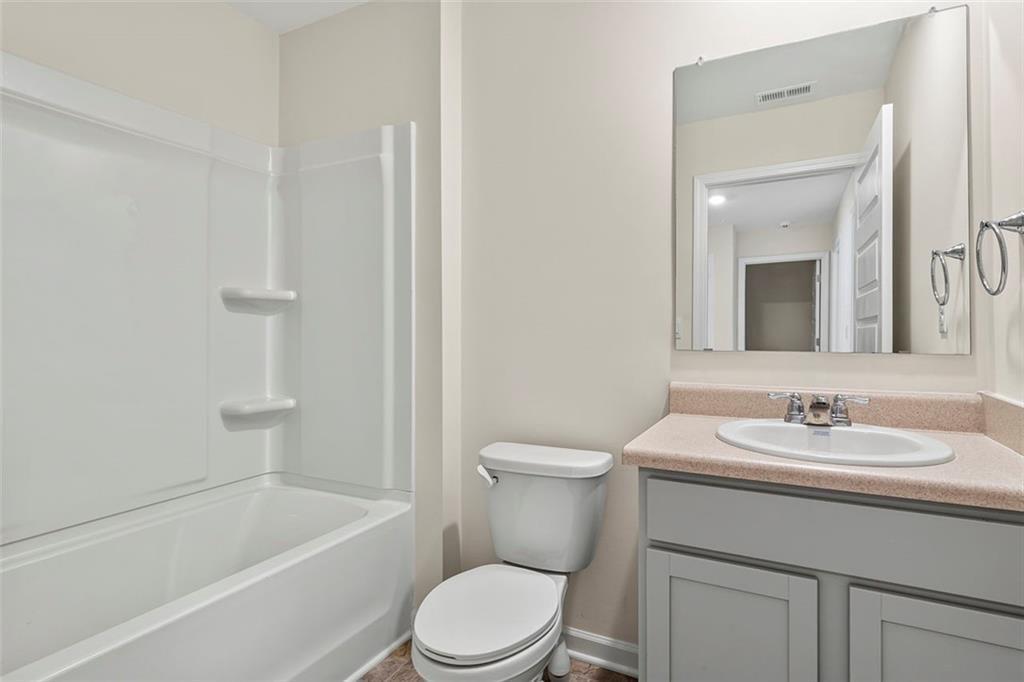 174 Hampton Circle Property Photo 19