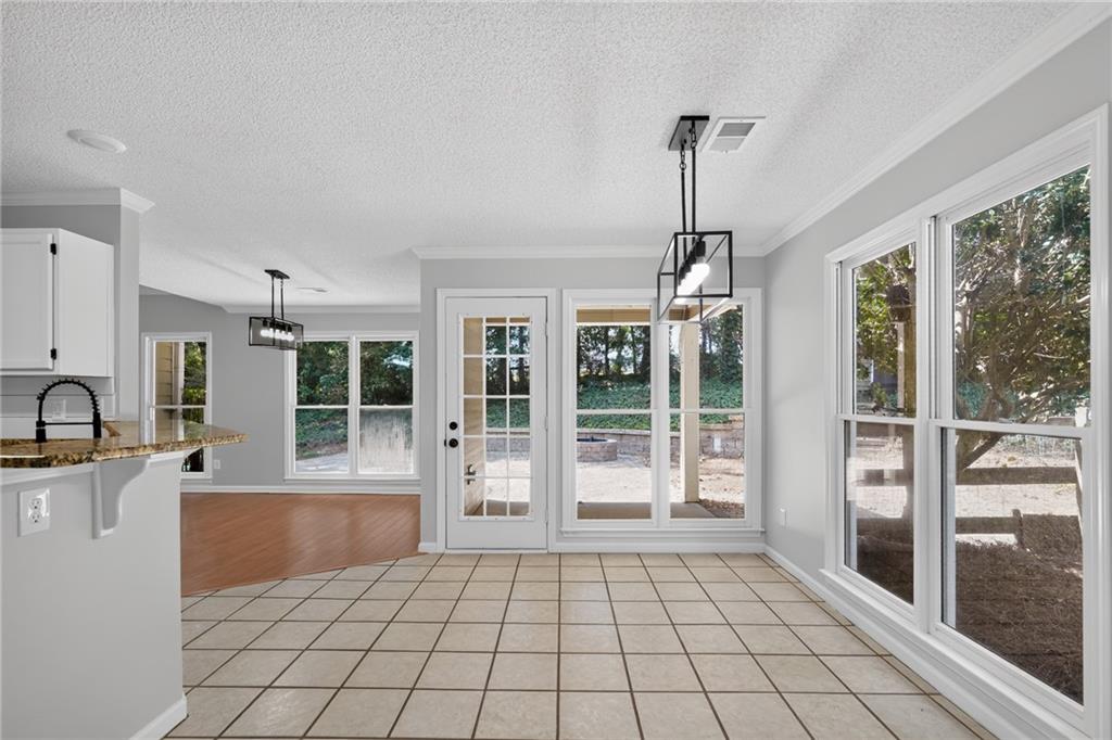 106 Crown Forest Drive Property Photo 3