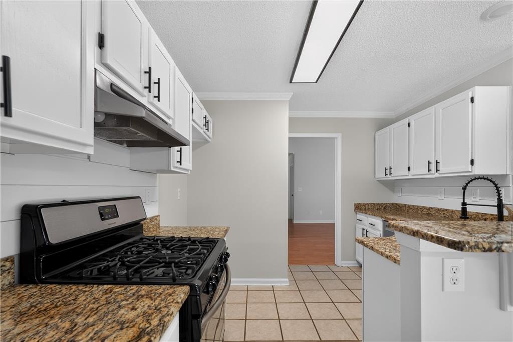 106 Crown Forest Drive Property Photo 8