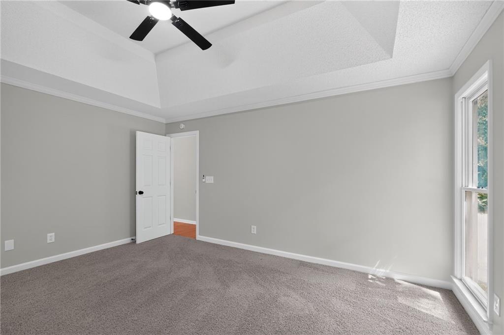 106 Crown Forest Drive Property Photo 13
