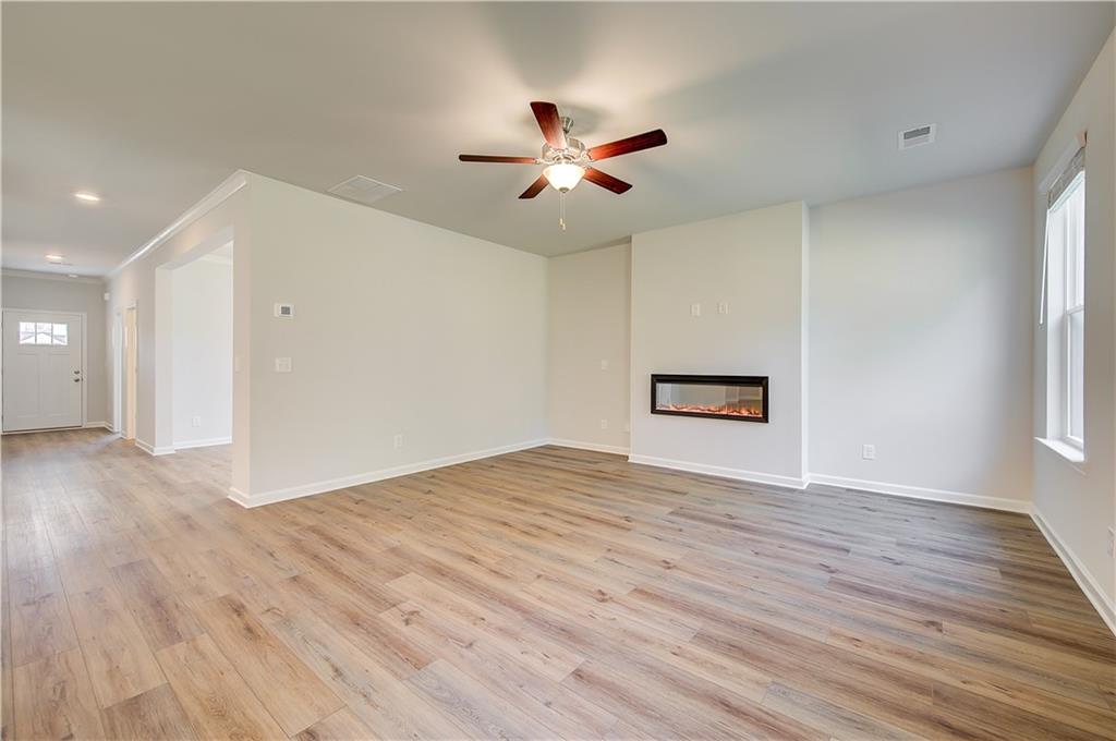 672 Leafy Branch Way Property Photo 8