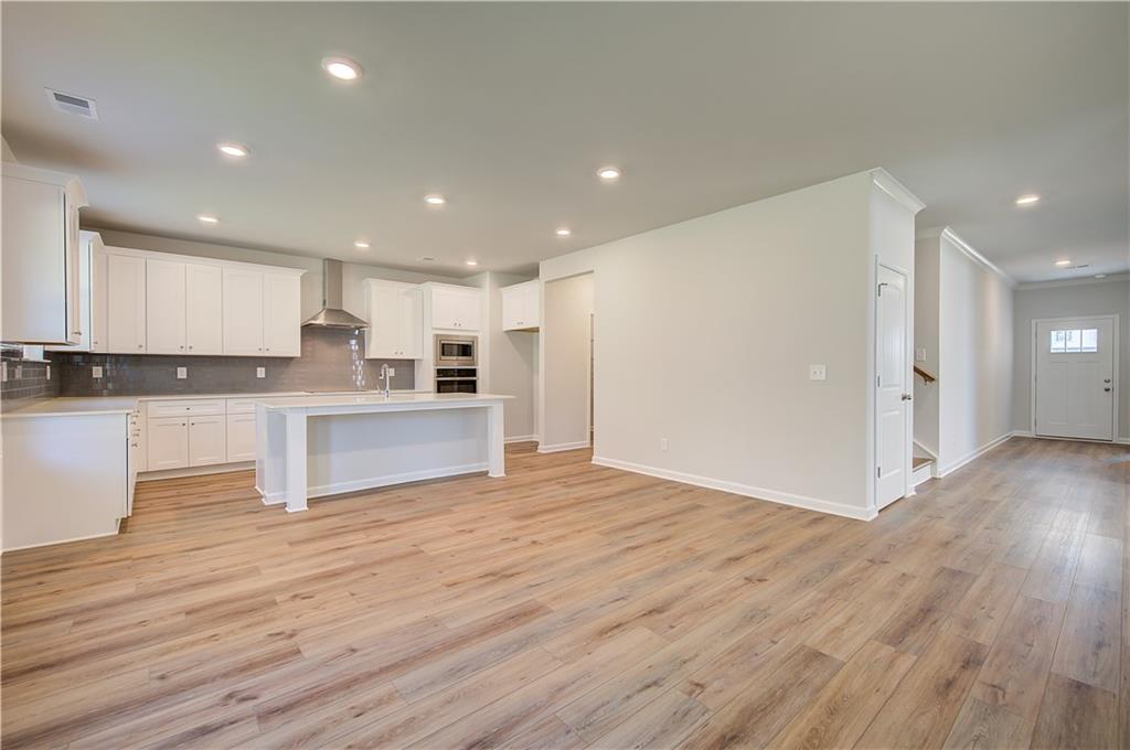 672 Leafy Branch Way Property Photo 12