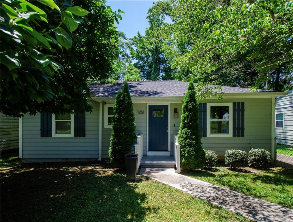 1251 Elizabeth Avenue SW Property Photo 1