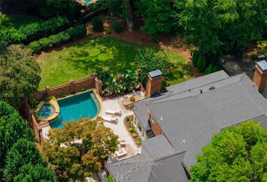 415 Tavern Circle Property Photo 3
