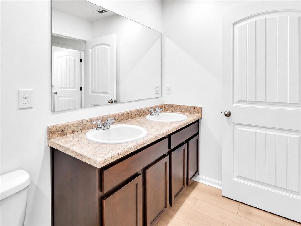 418 Lake Ridge Lane Property Photo 26
