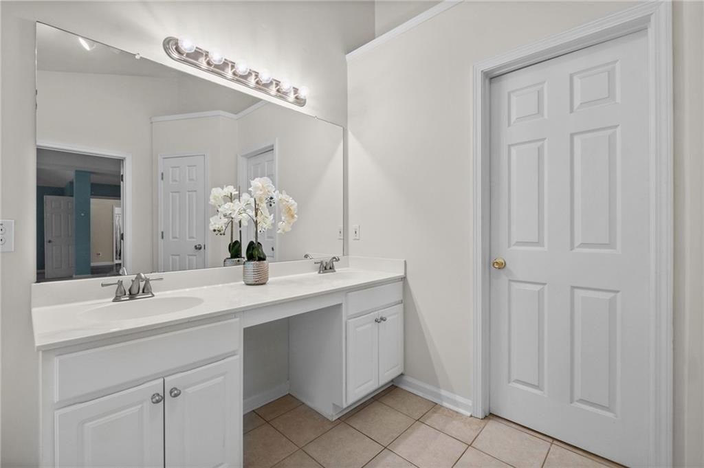 2300 Northwood Drive Property Photo 18