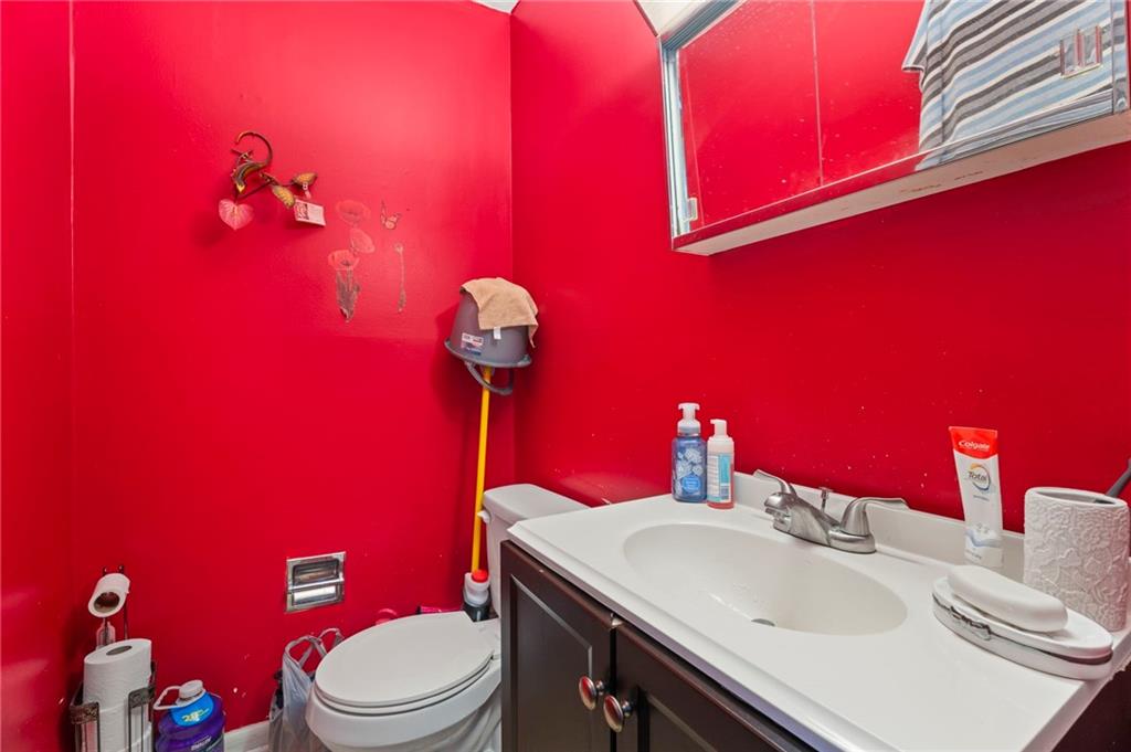 1140 Pineglen Drive Property Photo 23