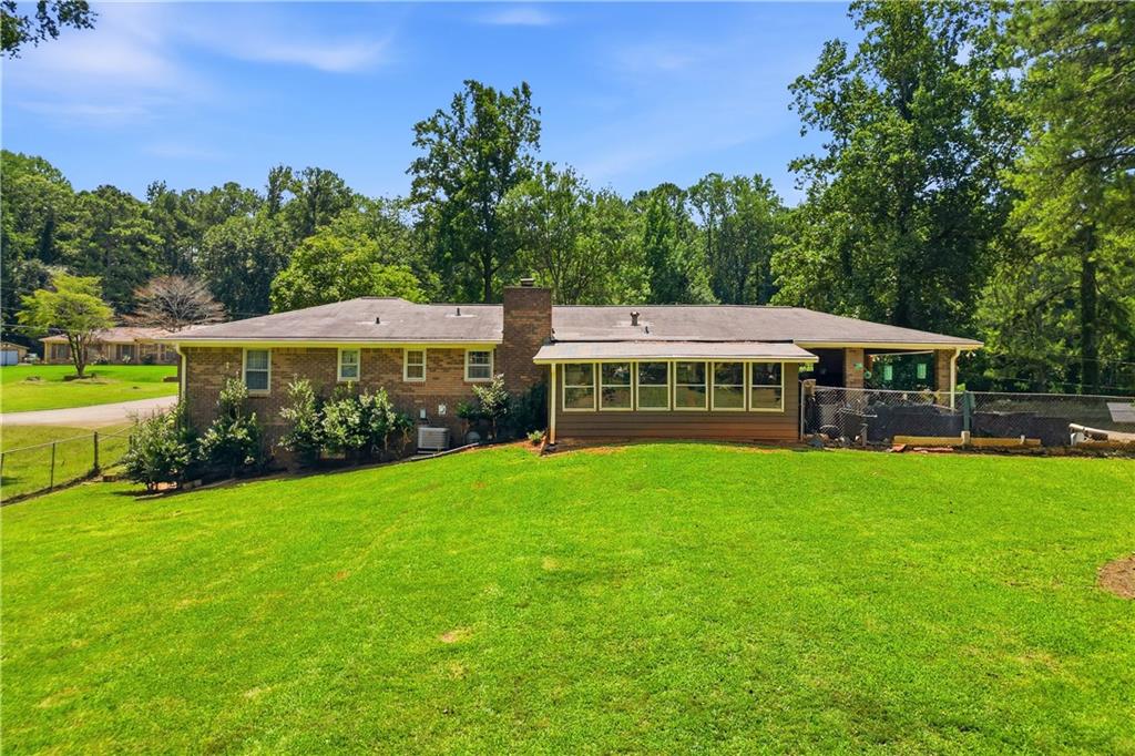 4335 Newcastle Circle Property Photo 2