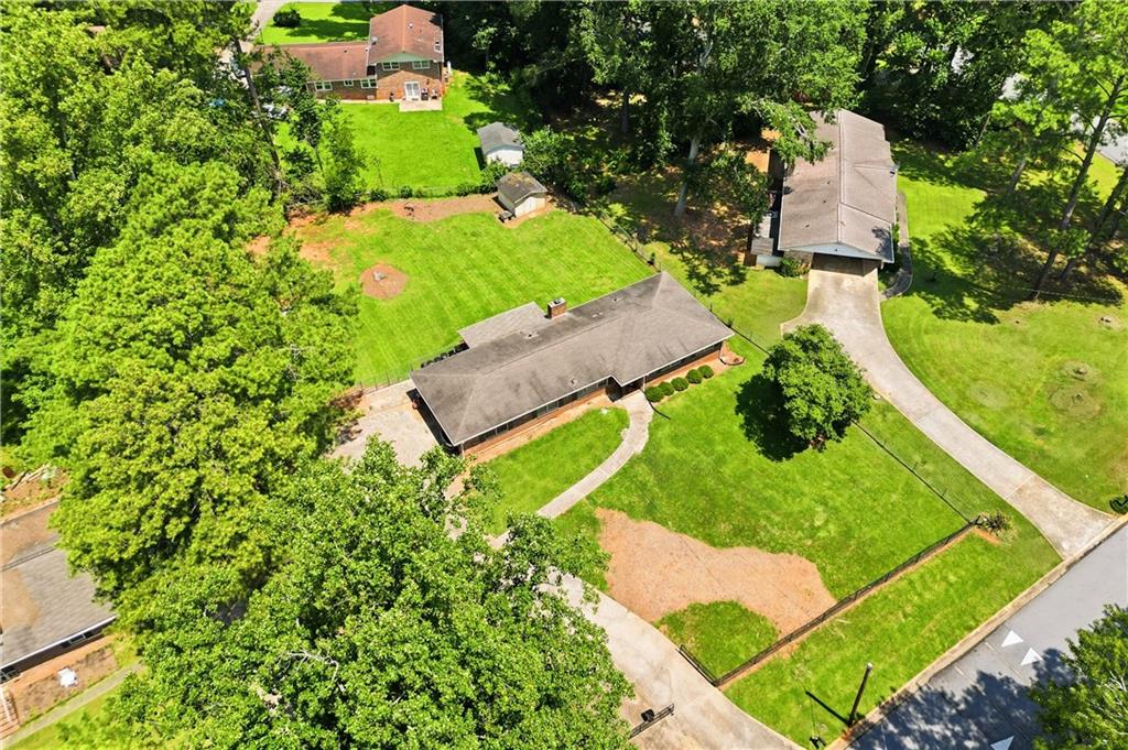 4335 Newcastle Circle Property Photo 6
