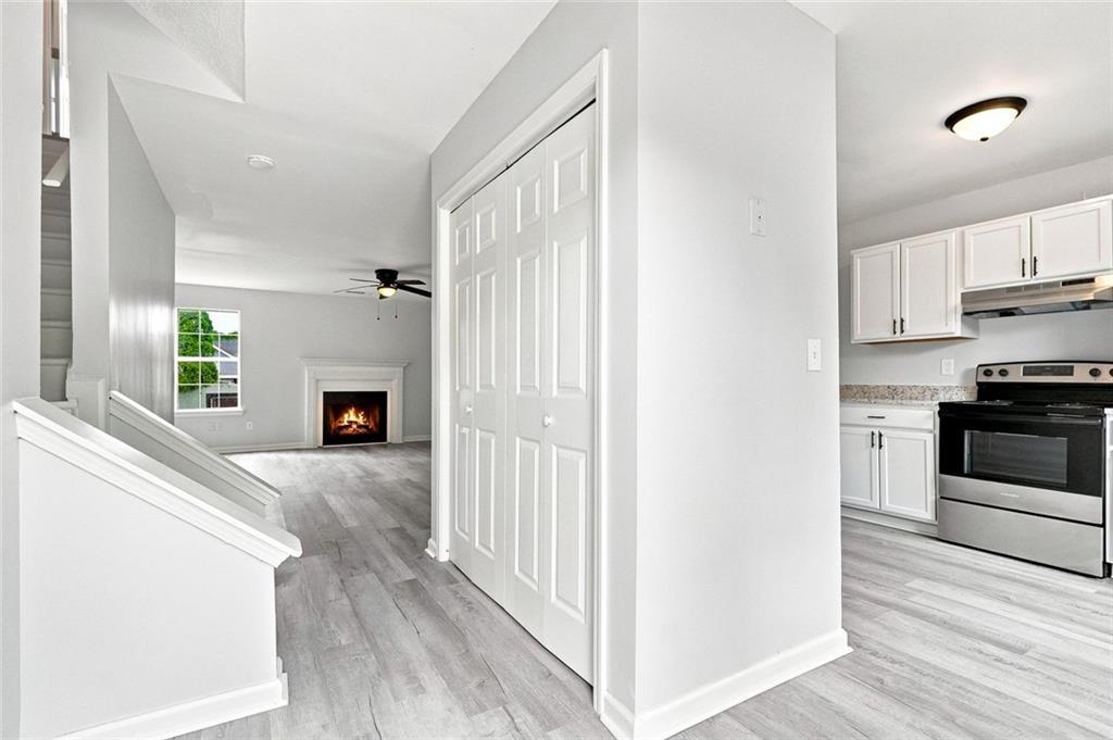 366 N Beach Court Property Photo 6