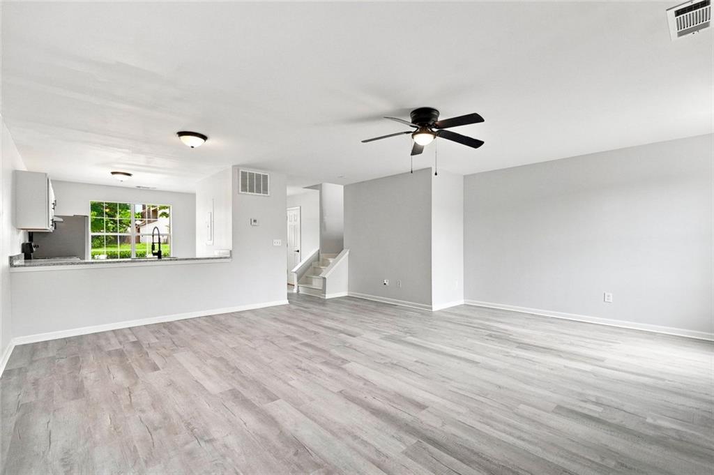 366 N Beach Court Property Photo 11