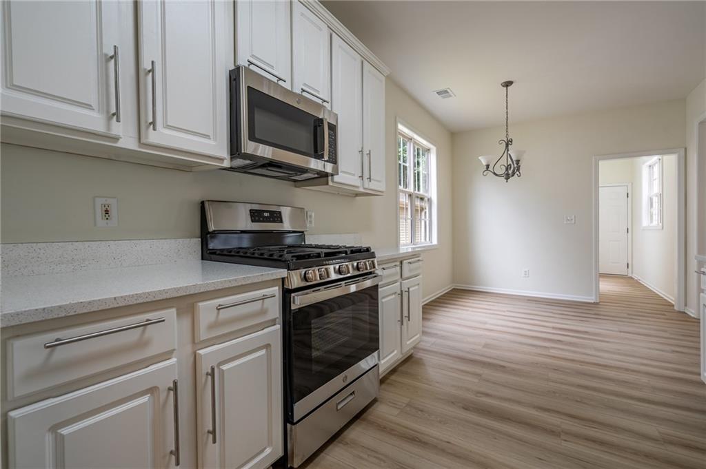 4606 Liberty Square Drive Property Photo 12