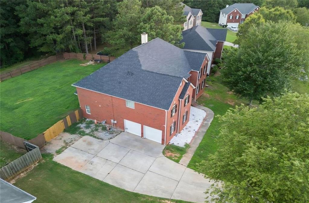 10208 Hemlock Way Property Photo 2