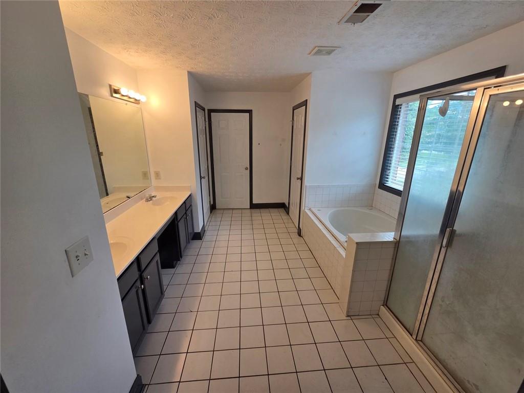 10208 Hemlock Way Property Photo 16