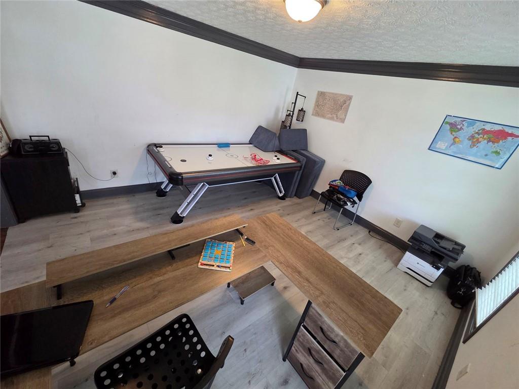 10208 Hemlock Way Property Photo 28
