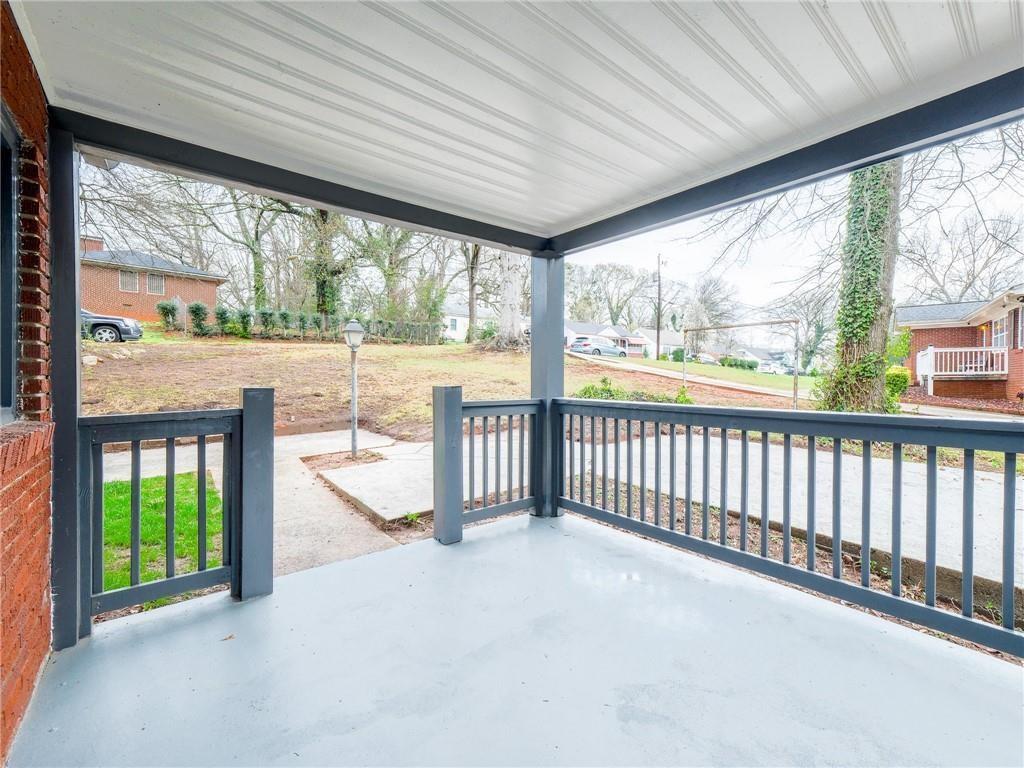 1652 Brewer Boulevard Sw Property Photo 12