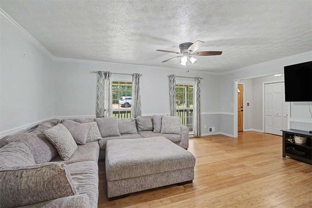 576 Cross Plains Road Property Photo 12