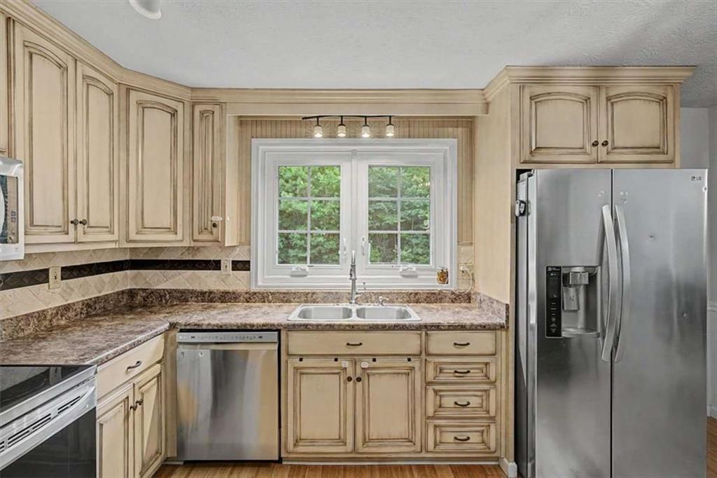 576 Cross Plains Road Property Photo 18