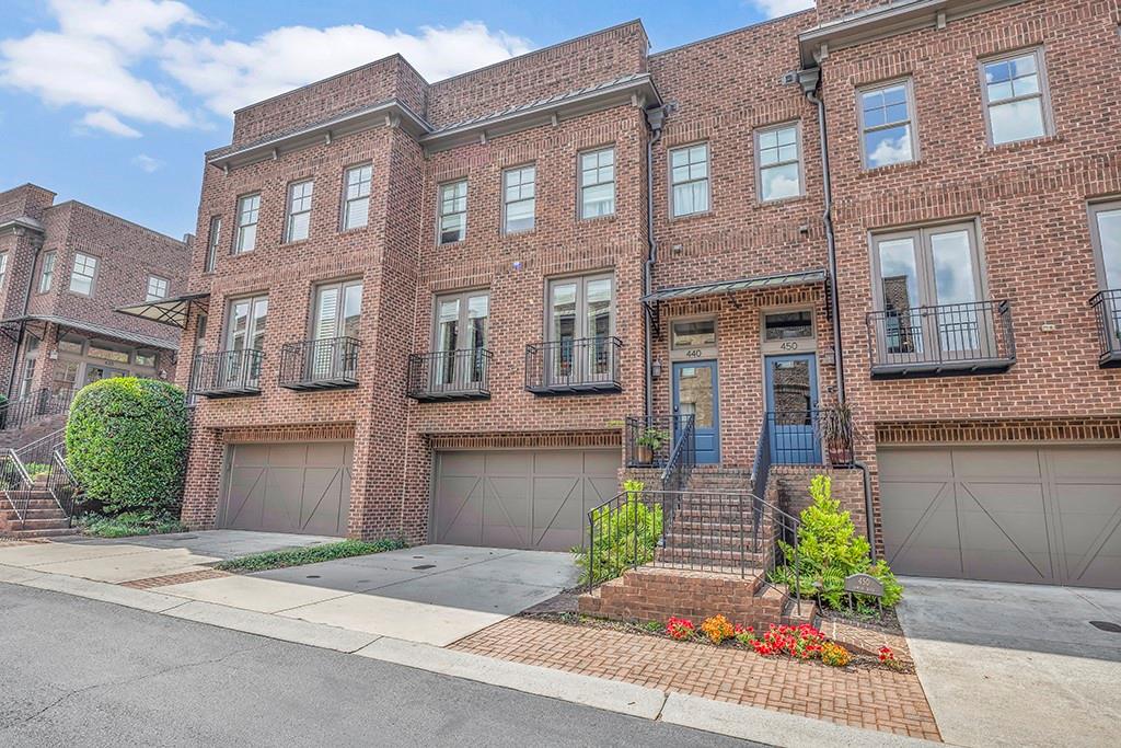 440 Canton Walk Property Photo 3