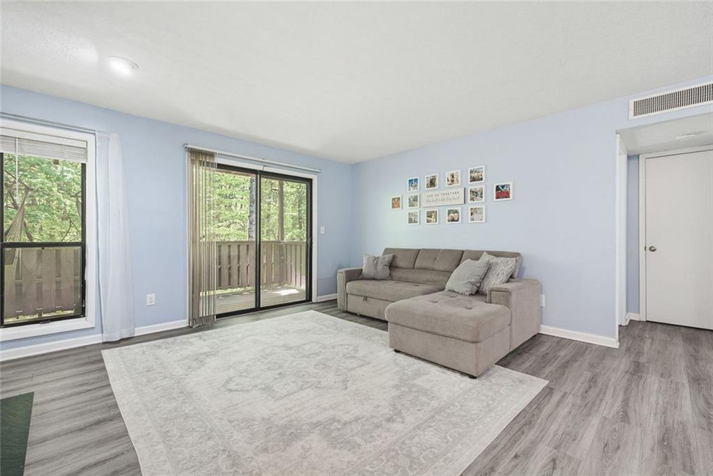 703 Woodcliff Drive Property Photo 12