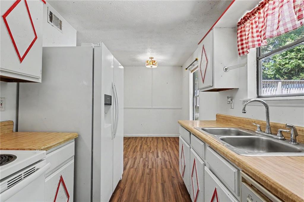 655 Harvard Drive Nw Property Photo 8