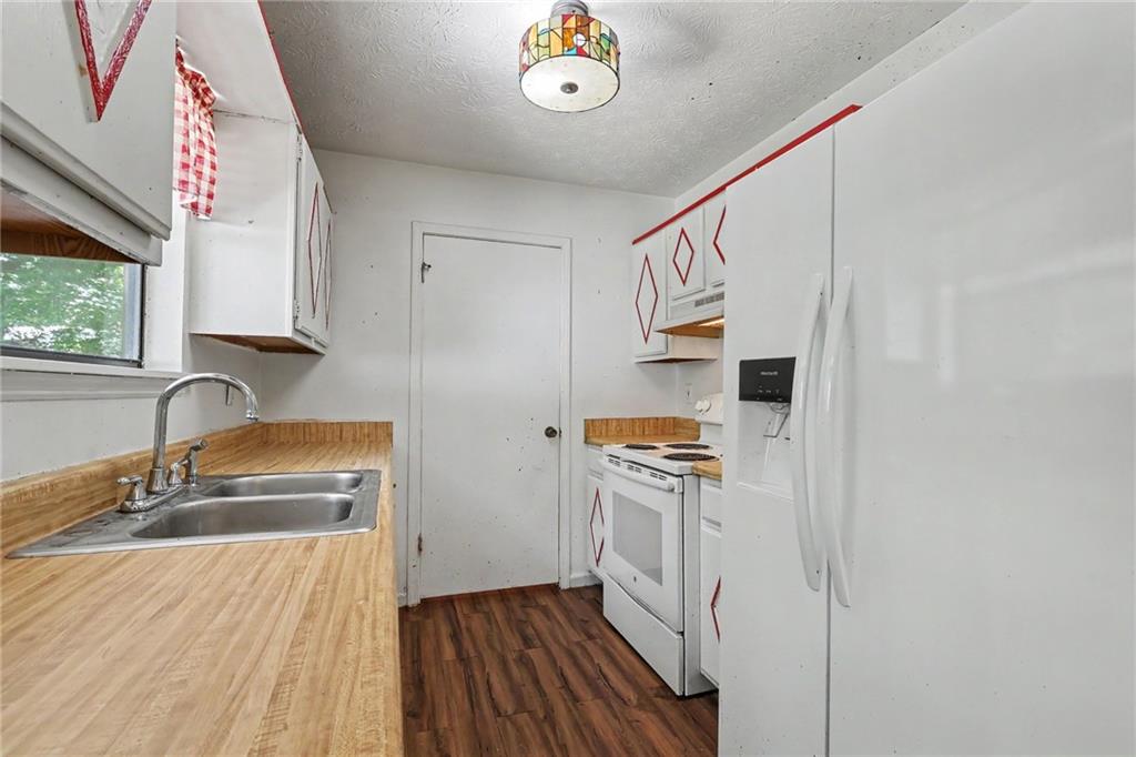655 Harvard Drive Nw Property Photo 9