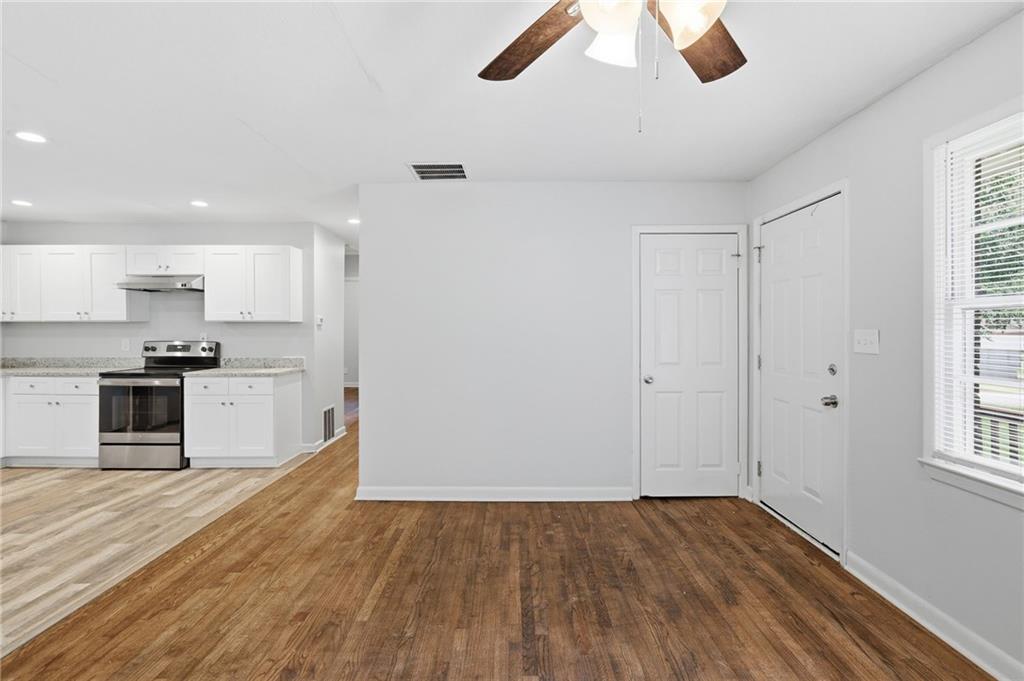 3200 Belfort Road Se Property Photo 9