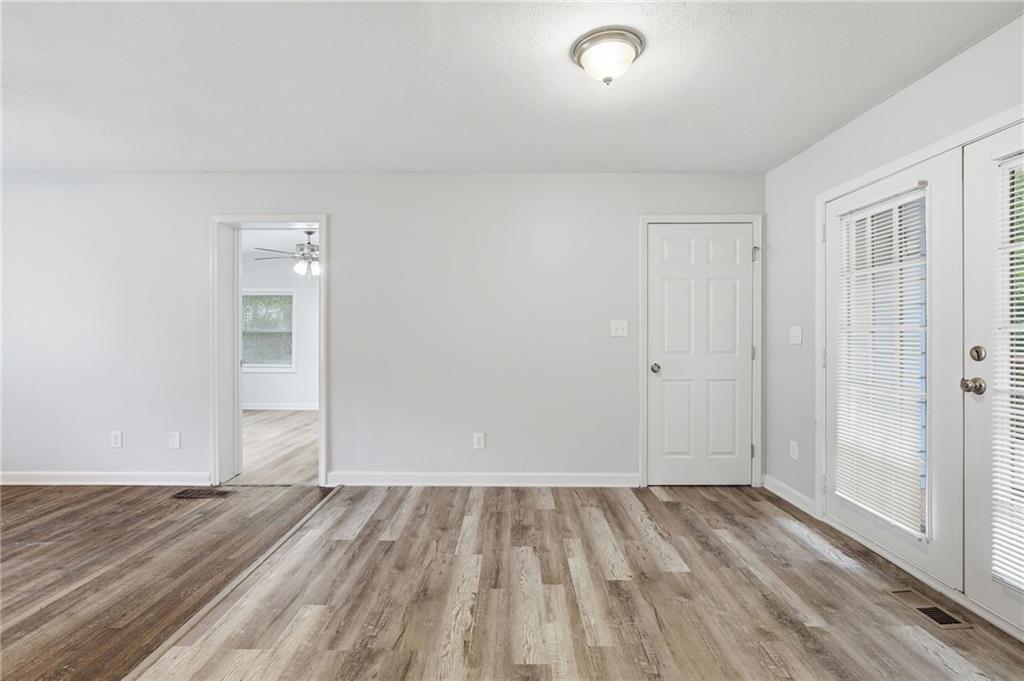 3200 Belfort Road Se Property Photo 13