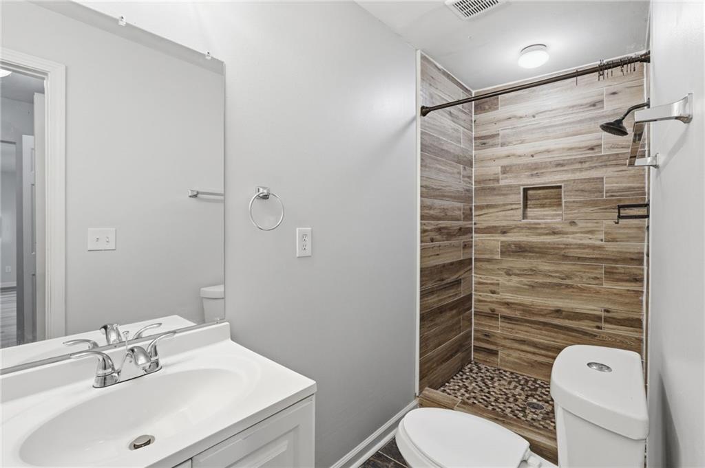 3200 Belfort Road Se Property Photo 28