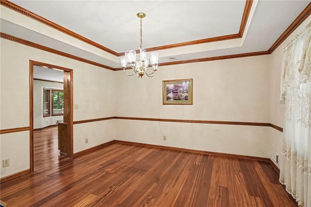 112 Singletree Property Photo 5