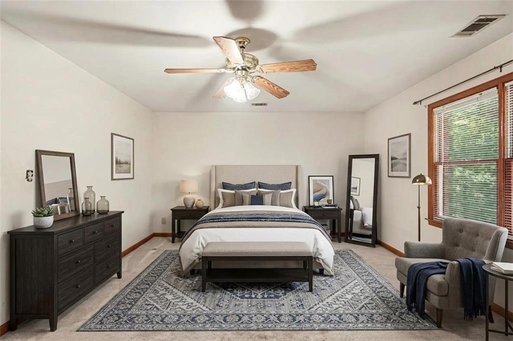 112 Singletree Property Photo 11