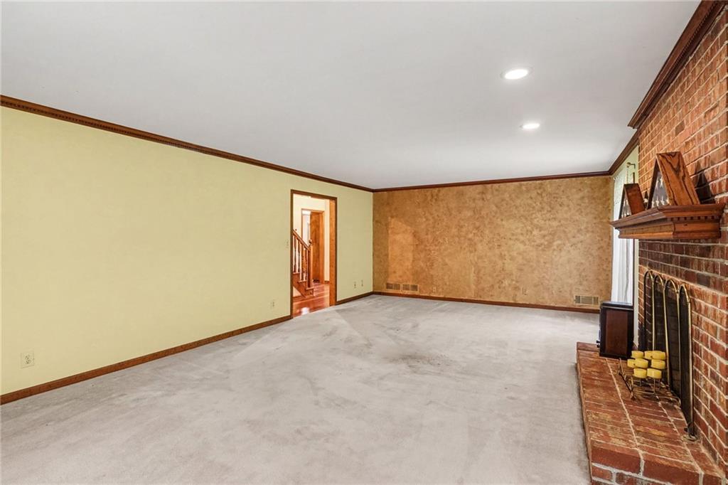 112 Singletree Property Photo 17