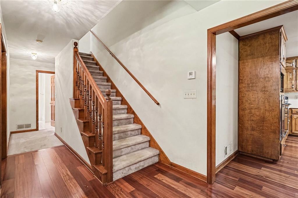 112 Singletree Property Photo 18