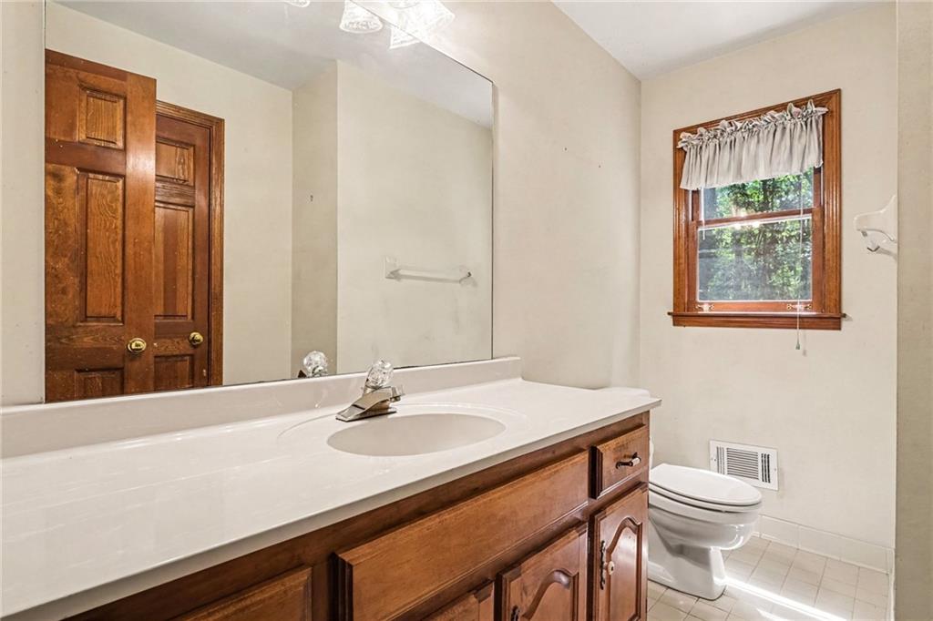 112 Singletree Property Photo 35