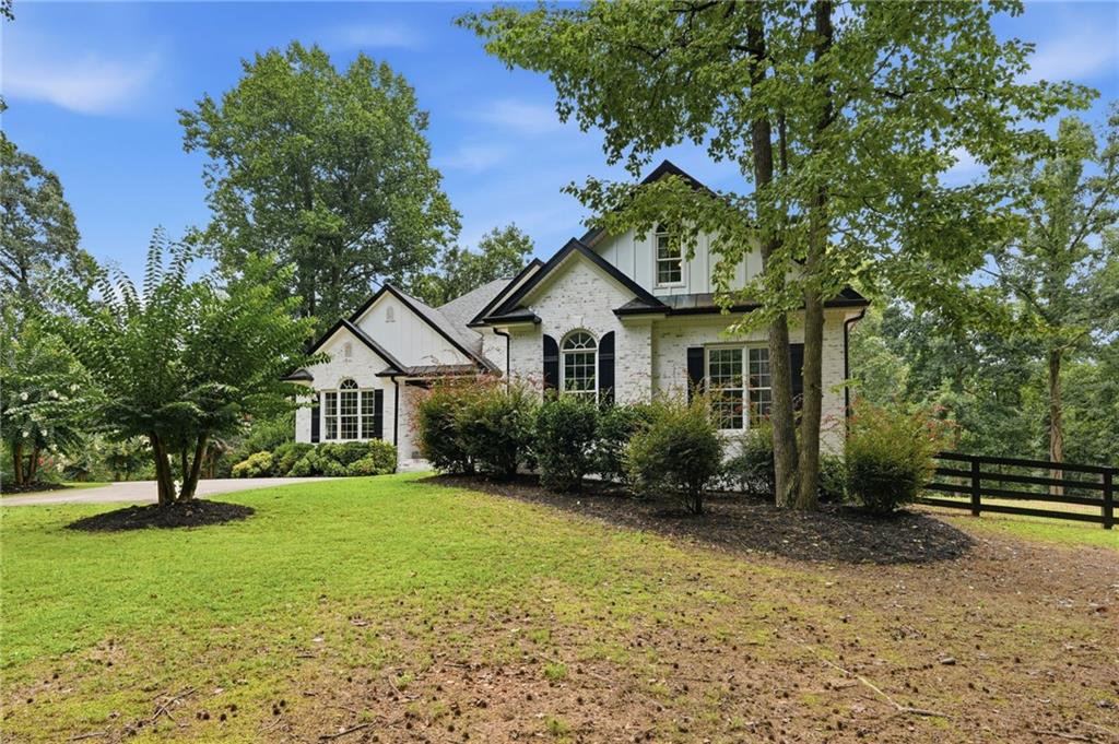 8665 Bay Drive Property Photo 5