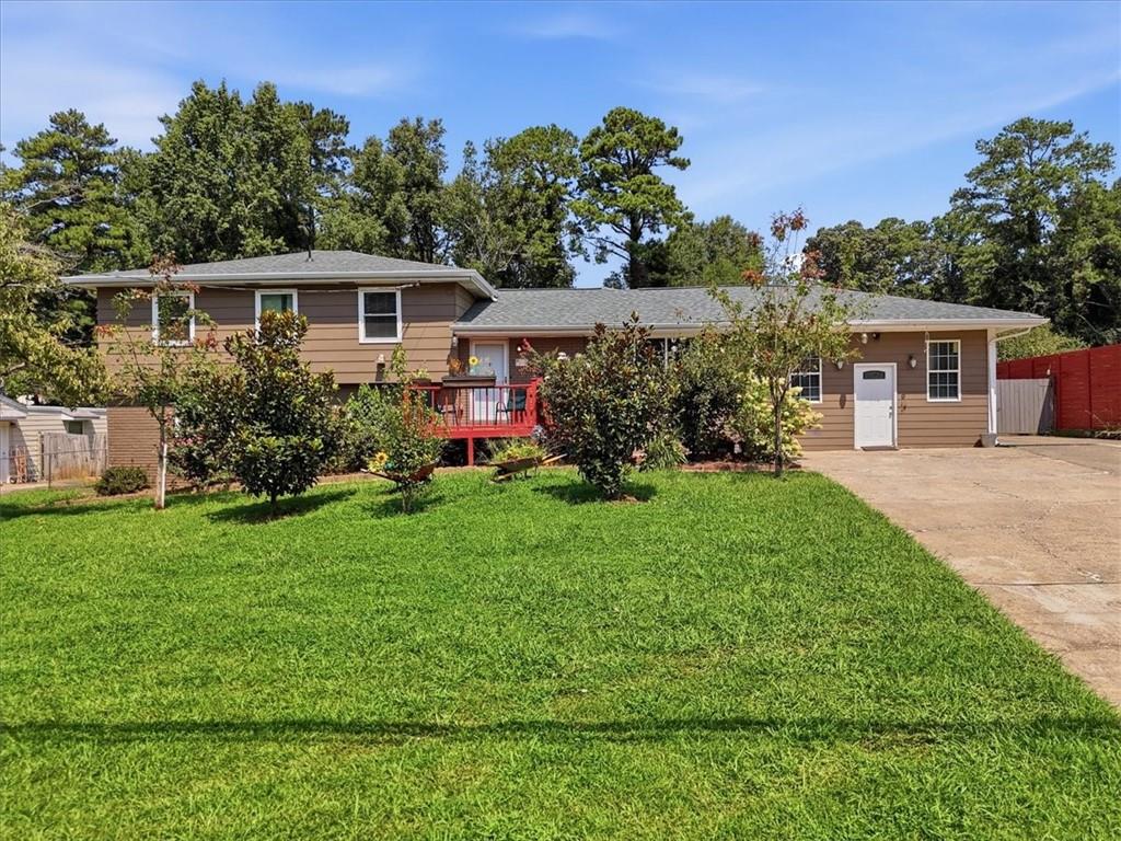 3083 Claiborne Drive